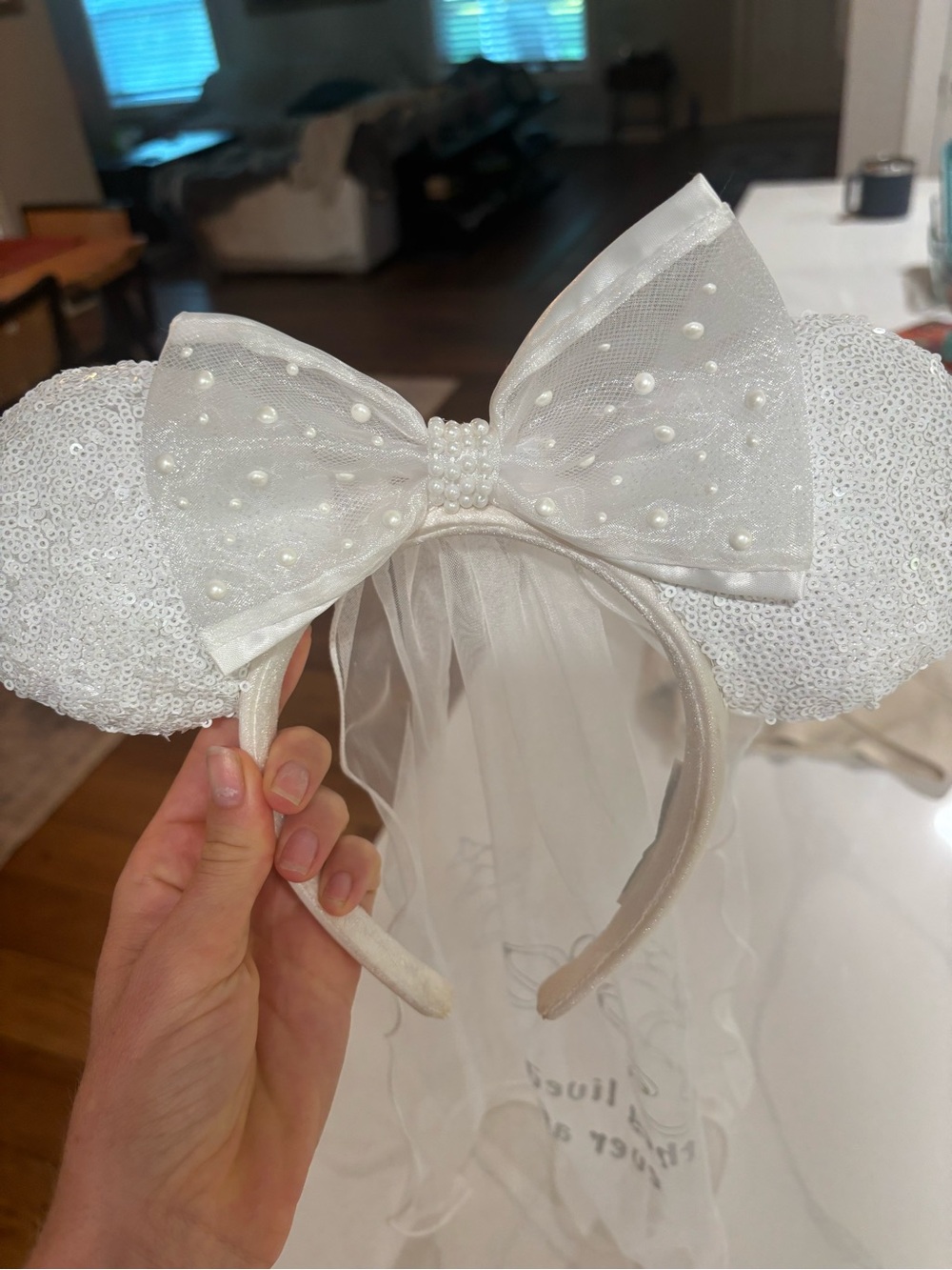 Disney Bridal White Sequin Mouse Ear Headband with Veil - Picture 3 of 3